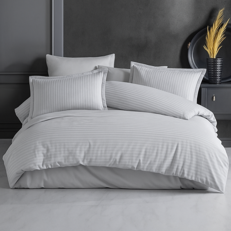 Imagine produs LENJERIE DE PAT BUMBAC 100 % CU HUSA PENTRU SALTEA DE 140X200, 160 X 200 SAU 180 X 200 -GRI DESCHIS – RALEX PUCIOASA